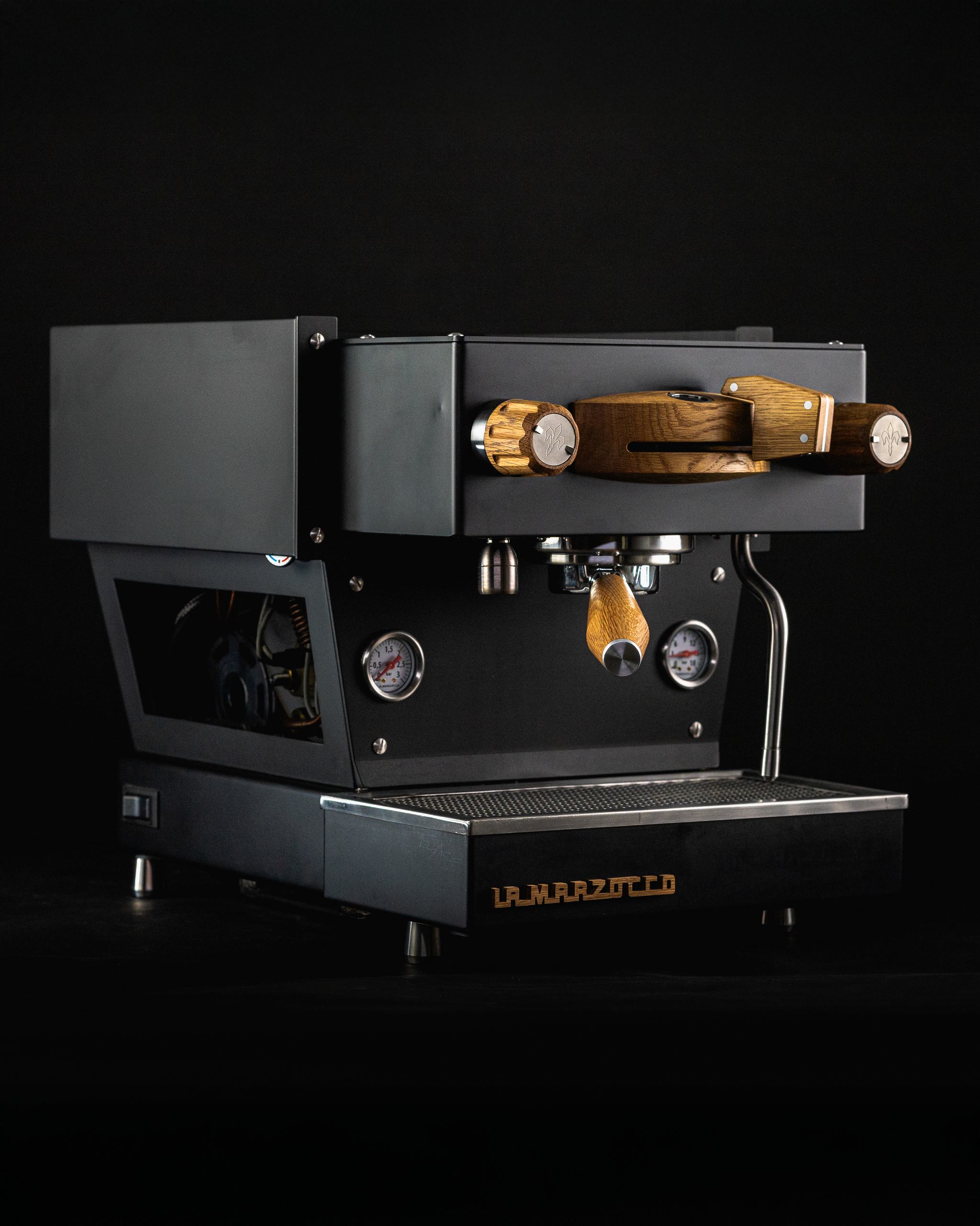 Black La Marzocco Espresso Machines // Specht